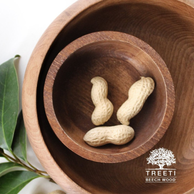 پیاله های چوبی گرد و مربع